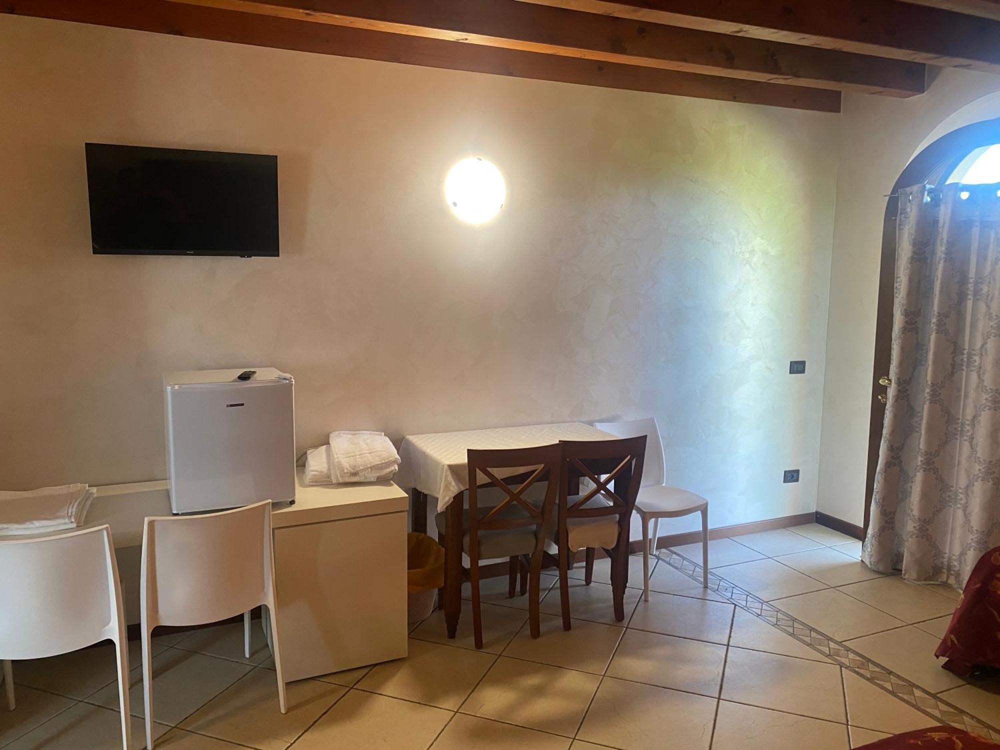 Albergo Le Piante Manerba del Garda Bagian luar foto