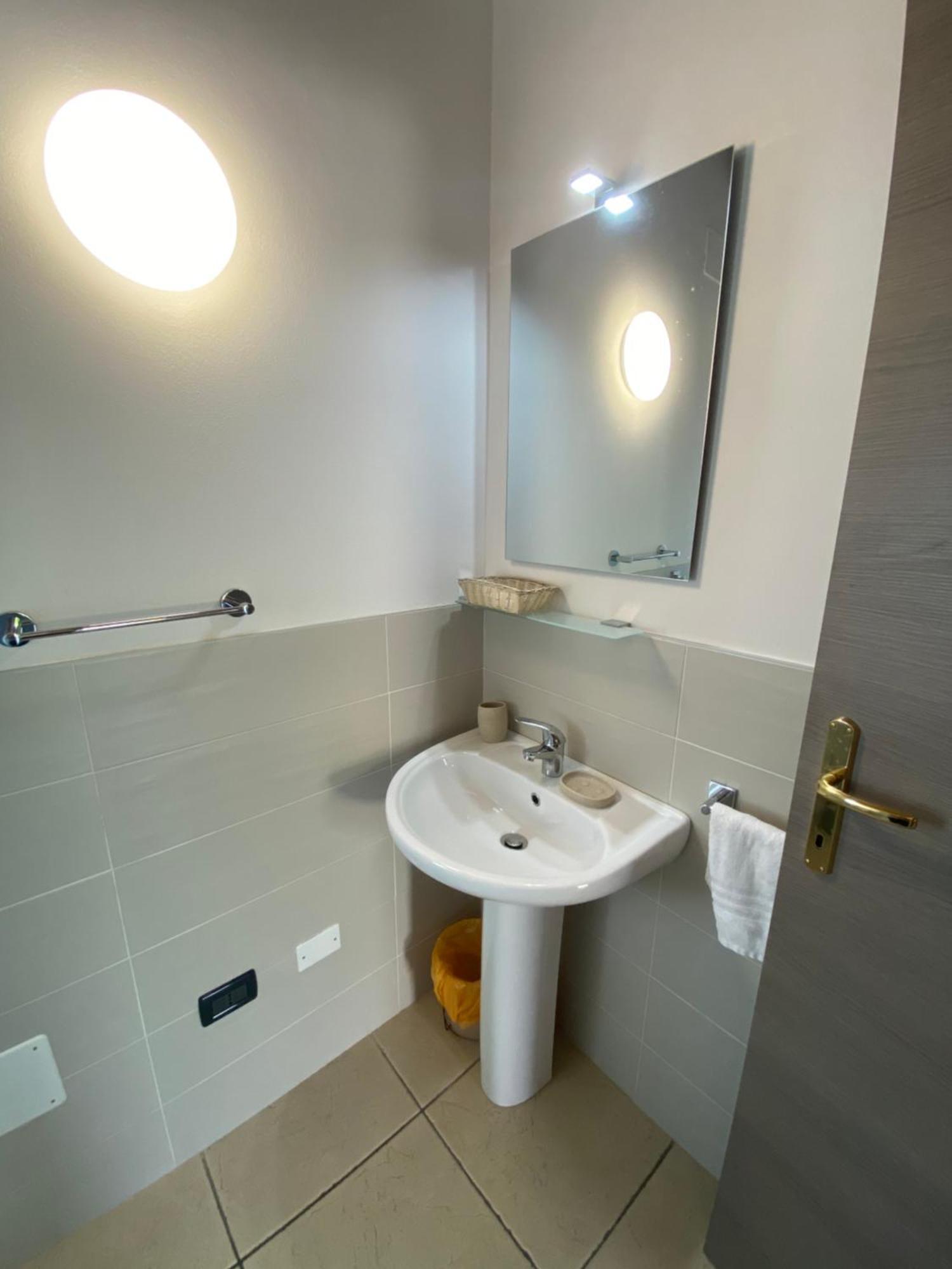 Albergo Le Piante Manerba del Garda Bagian luar foto