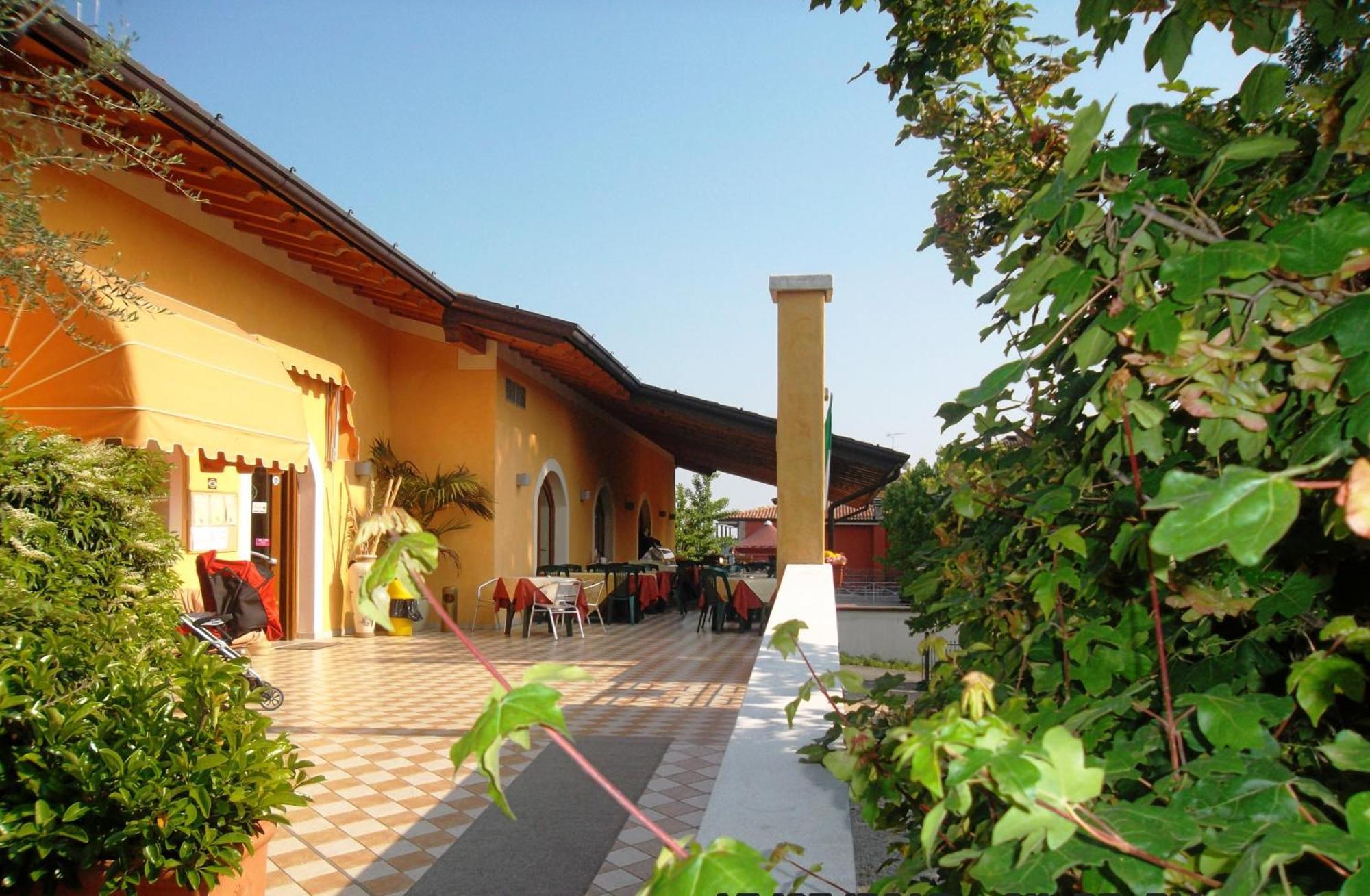 Albergo Le Piante Manerba del Garda Bagian luar foto