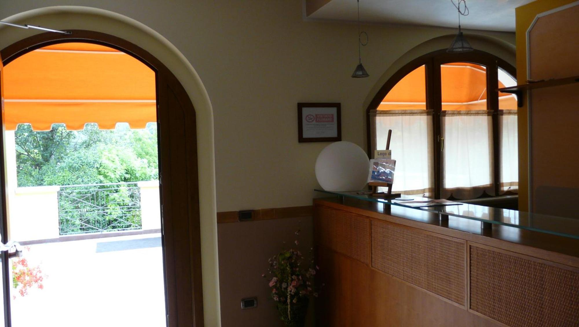Albergo Le Piante Manerba del Garda Bagian luar foto