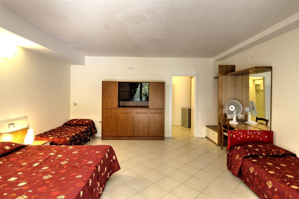 Albergo Le Piante Manerba del Garda Bagian luar foto