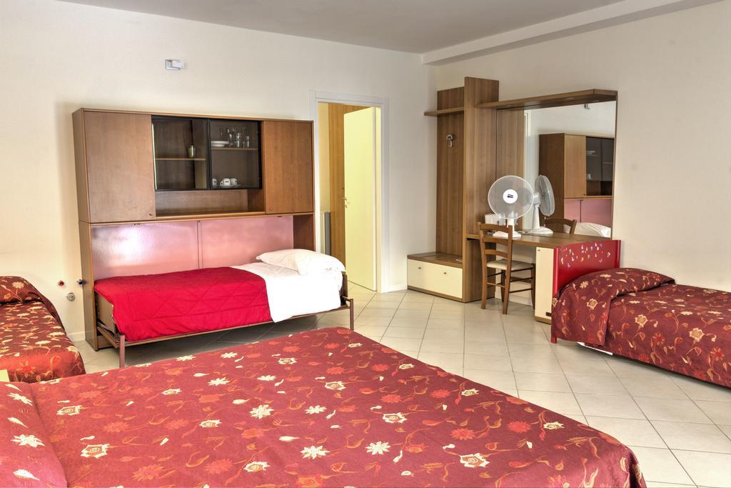 Albergo Le Piante Manerba del Garda Bagian luar foto